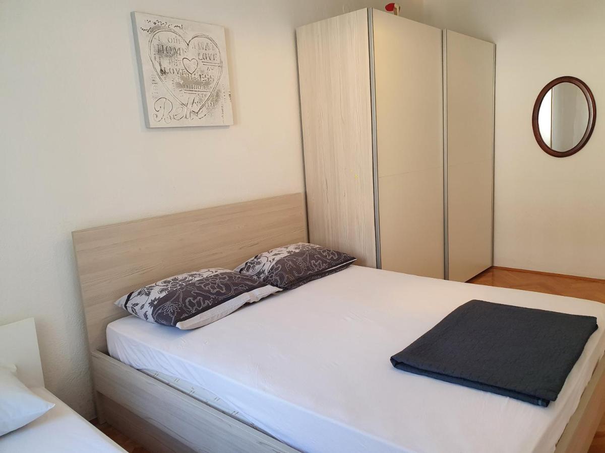 Apartman Gojak Макарска Экстерьер фото